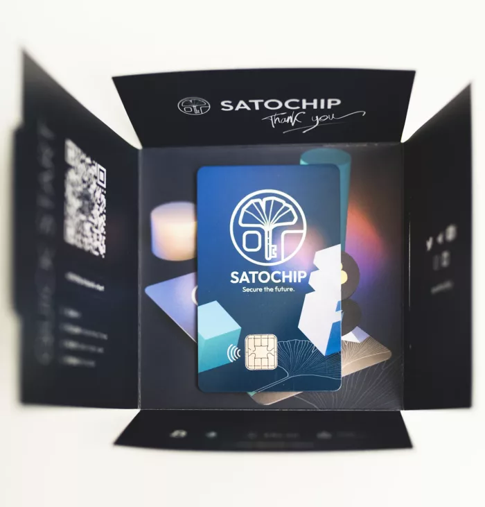 The Satochip hardware wallet in its packaging
